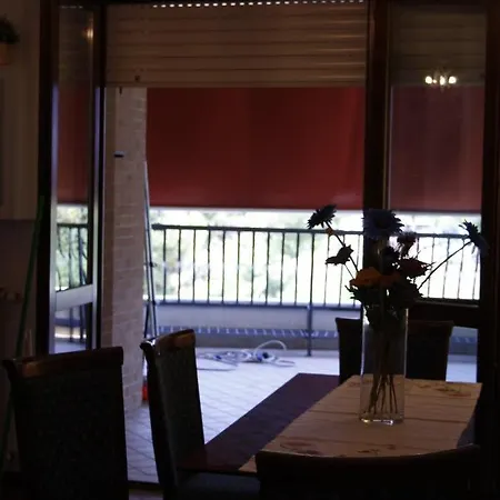 شقة Lucrezia Romana Apartament *